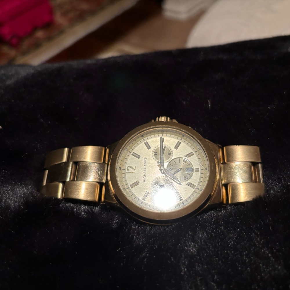 Men’s MK Gold watch